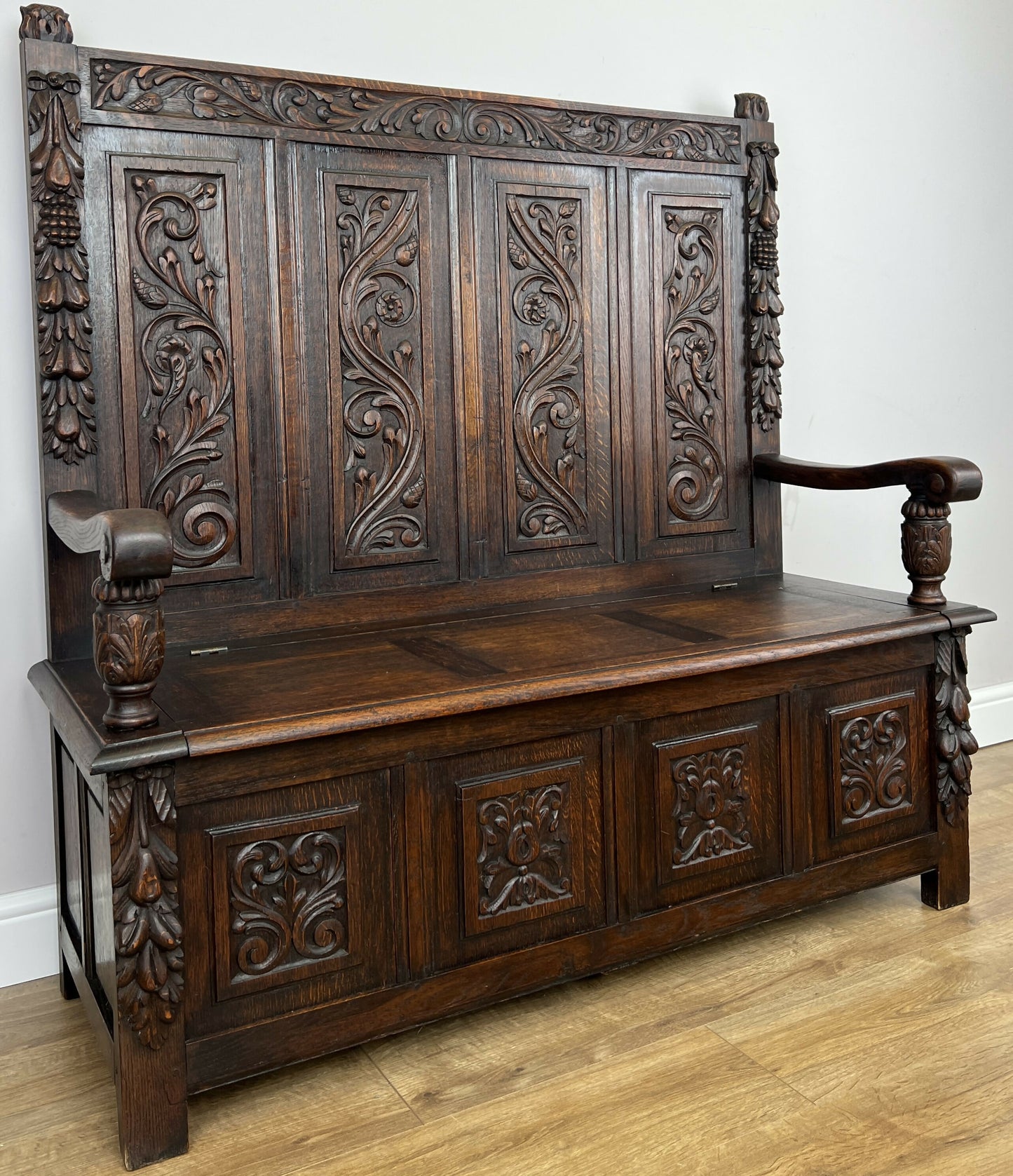 Monks Bench Antique French Style Oak Storage Hall Seat Coffee Bench LOT 6298