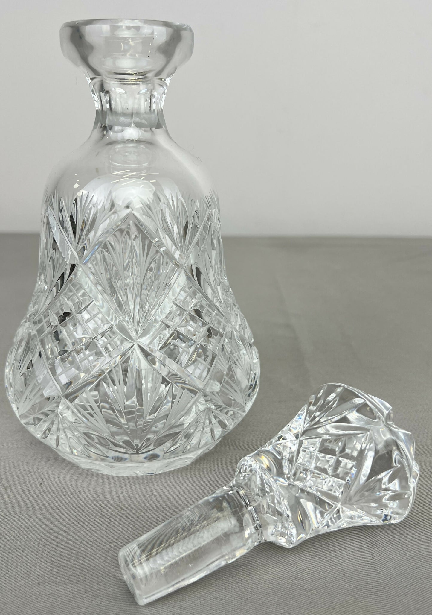 Carafe Set Vintage Style Crystal Cut 6 Shot Glasses and Tray LOT 6436