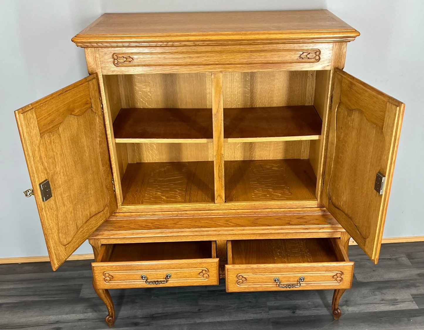 Cabinet Vintage French Style Oak Carved Storage Drawers Cupboard LOT 3753
