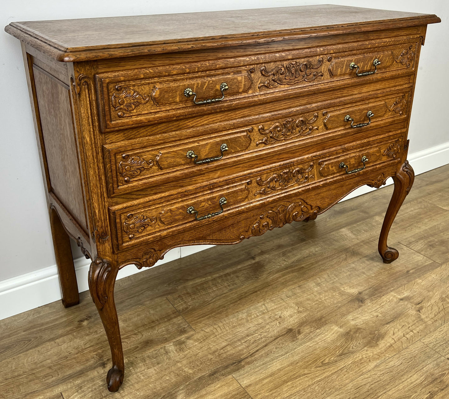 Chest of Drawers Vintage French Louis Oak 3 Drawers Carved Cabinet LOT 6260