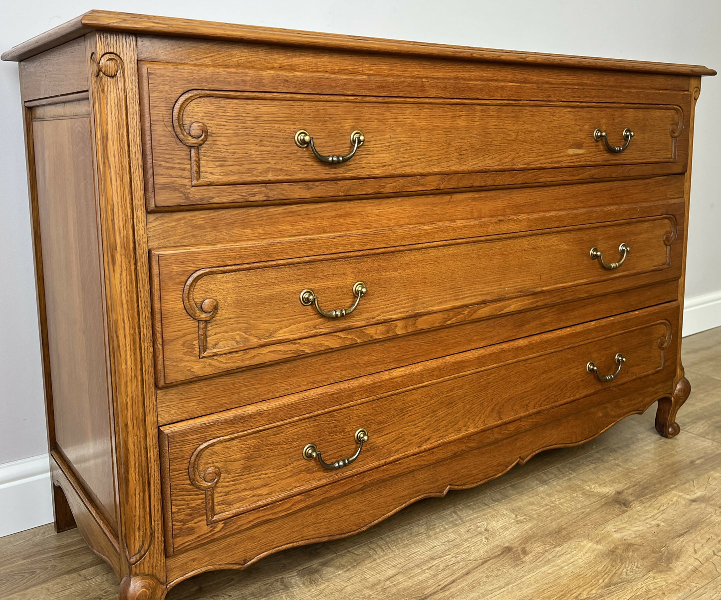 Chest of Drawers Vintage French Louis Oak 3 Drawers Carved Cabinet LOT 6265