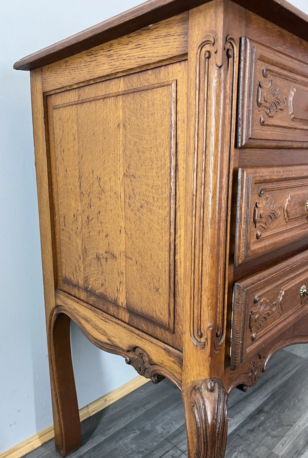 Chest of Drawers Vintage French Louis XVI Carved 3 Drawers Oak Cabinet LOT 24395