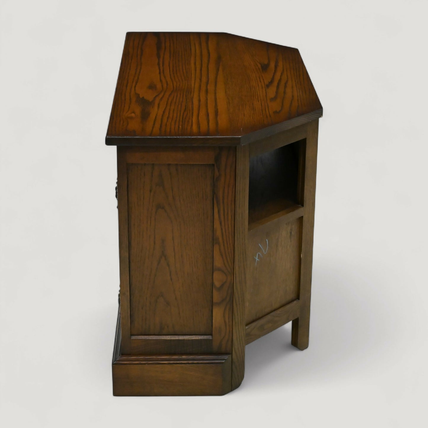 Old Charm Corner TV Stand Video Cabinet Light Oak Model 2264 FREE UK Delivery*. SBR10893/0309E