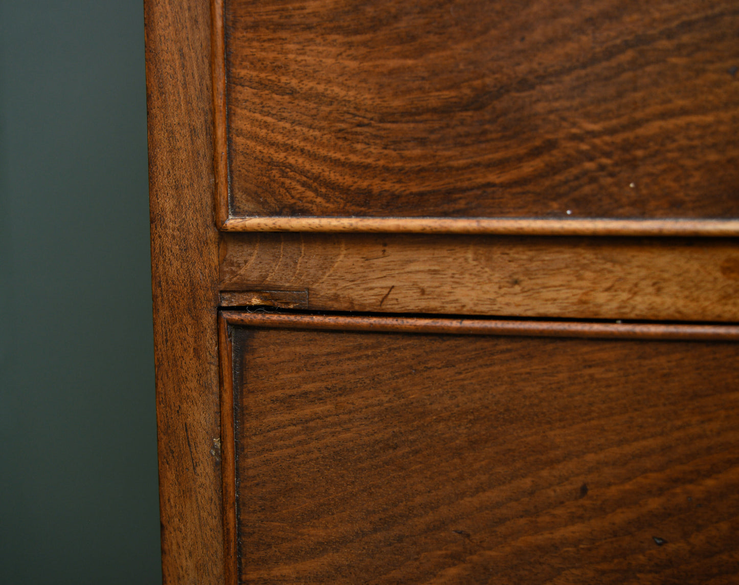 Georgian Mahogany Bow Fronted Chest of Drawers - 2 Over 3