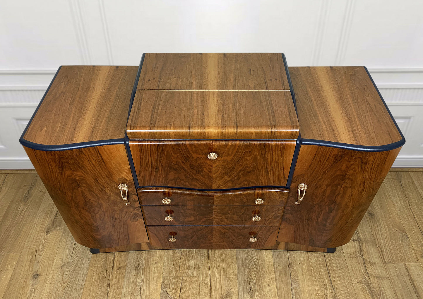 Large_Nathan_Cocktail_Cabinet_Overall_Top