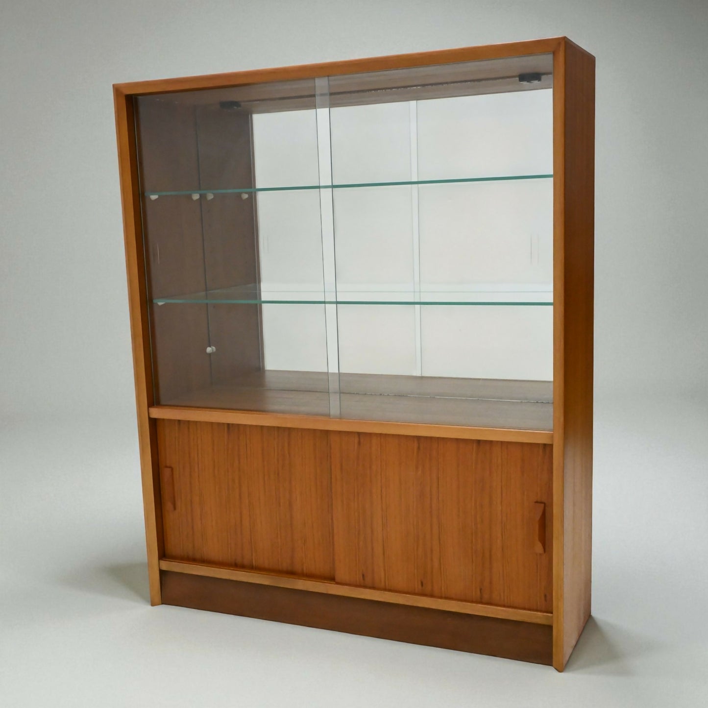 1950s-60s Gibbs Teak Display Cabinet & Cupboard Sliding Doors FREE UK Delivery*. SBR10941/1509E