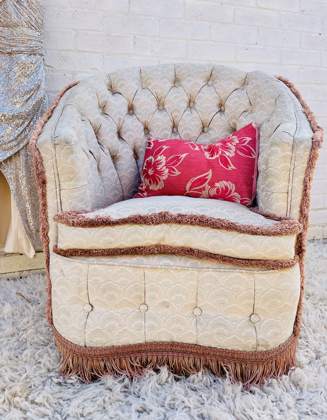 Stunning Vintage Hollywood Revival Scalloped Armchair In Pink And Blue