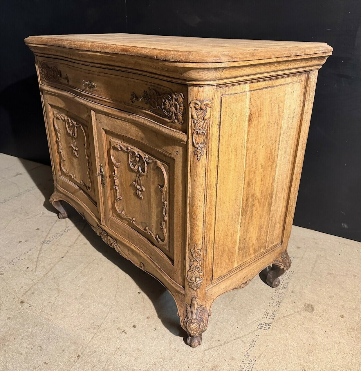 UkMZoPlXDs