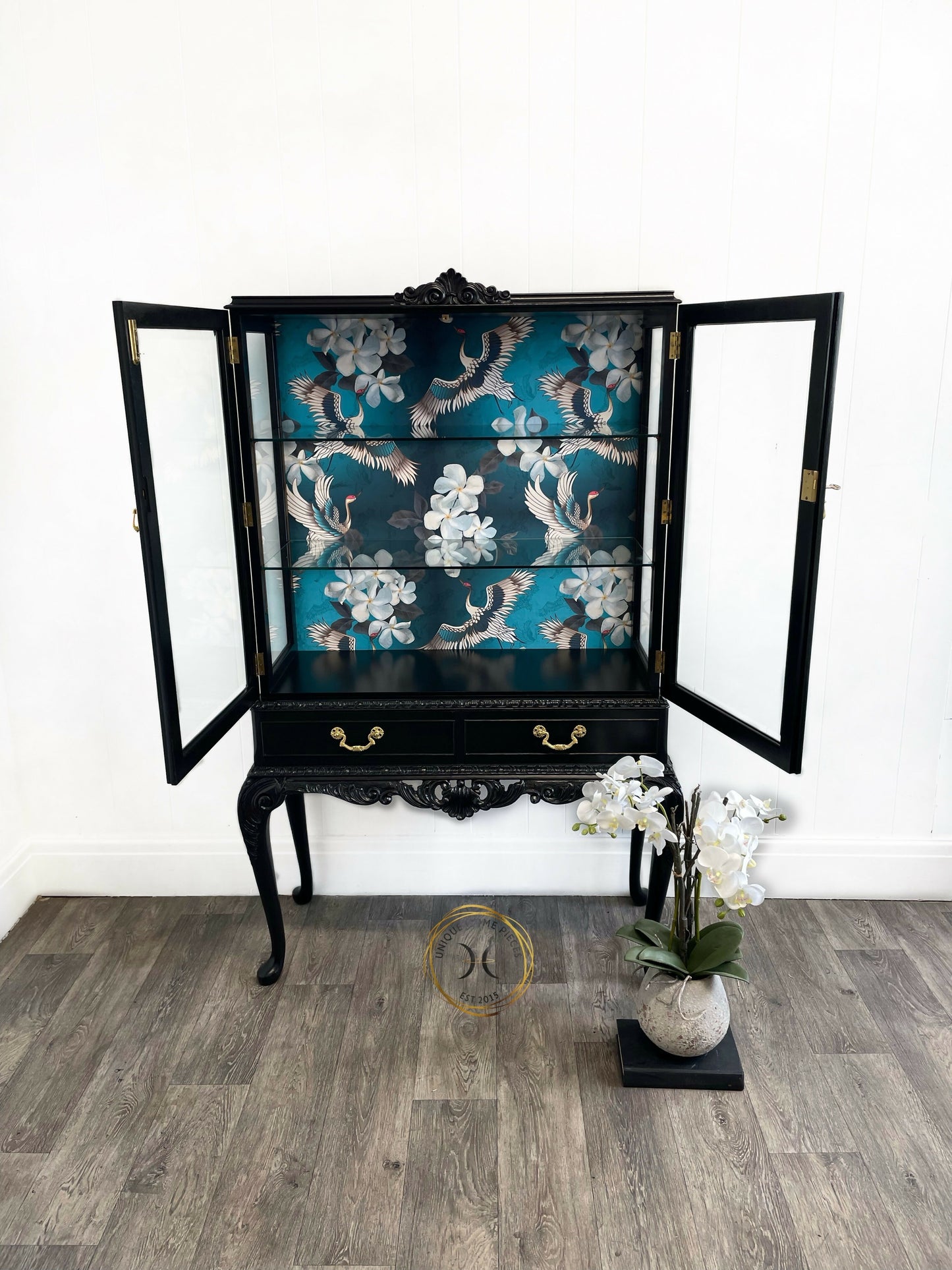 Bespoke Glass Door Display Cabinet With Turquoise Crane Bird Design