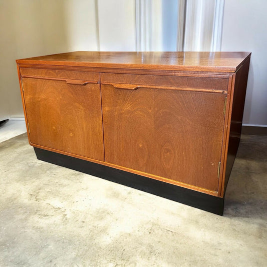 Mid Teak century TV / Media Unit