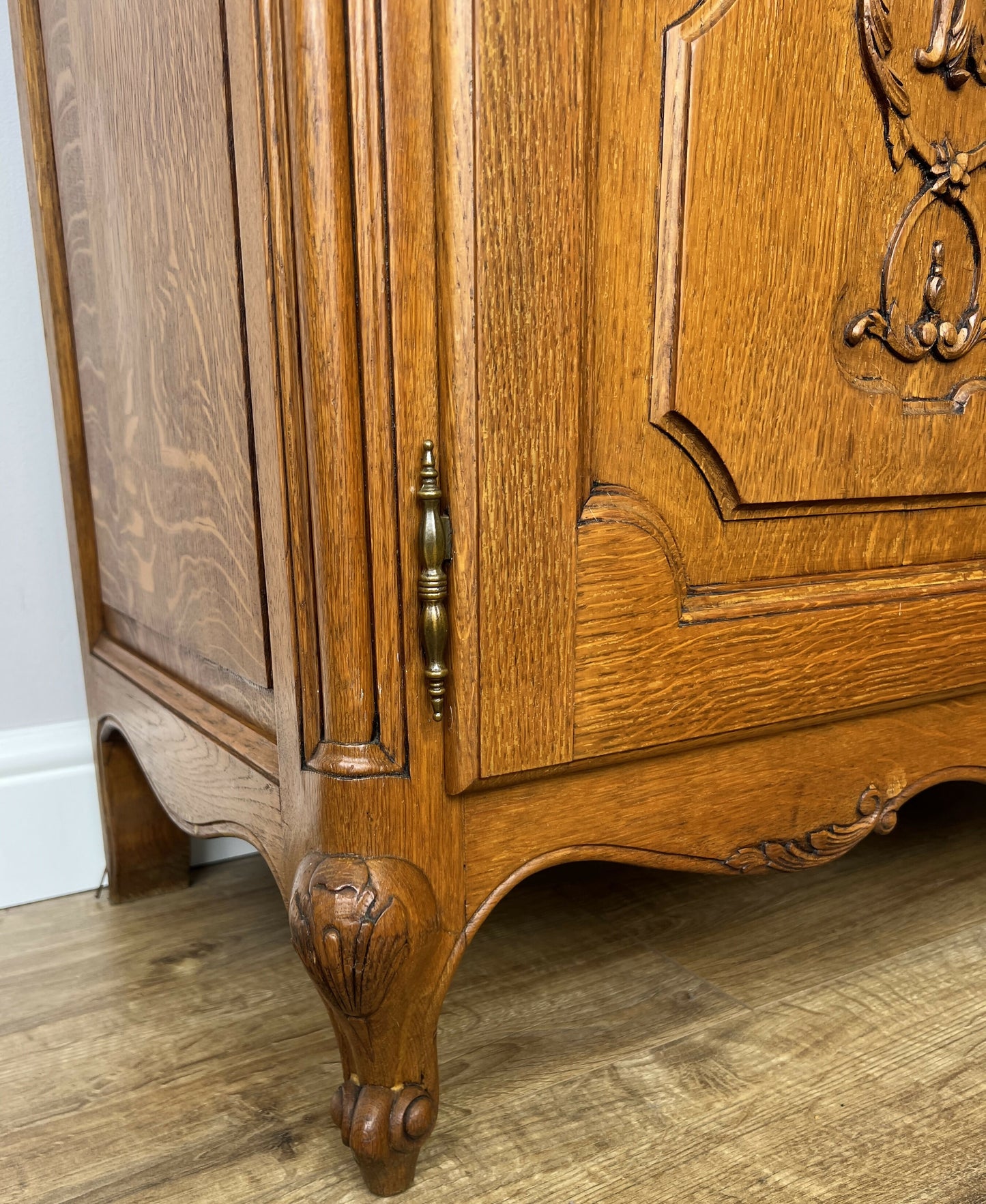 Bookcase Vintage French Louis XVI Oak Display Cabinet Carved Sideboard LOT 6283