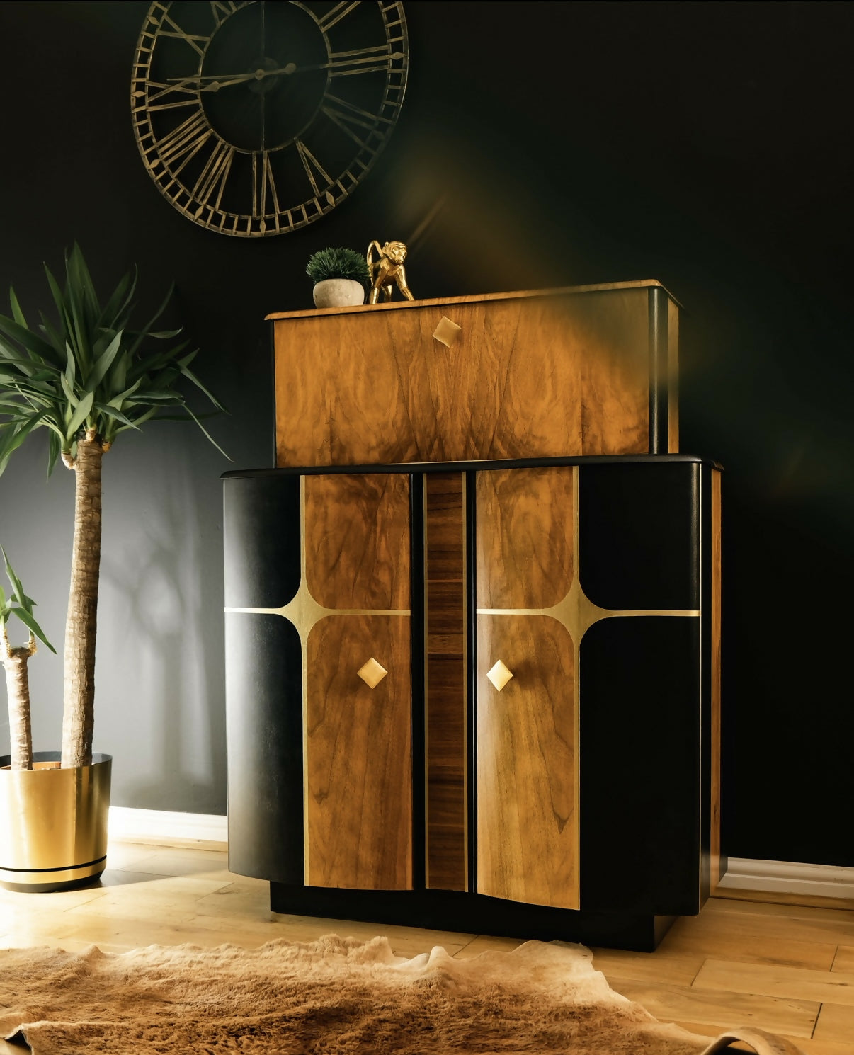 Asteria Cocktail Cabinet/ Drinks Cabinet Art Deco cocktail bar