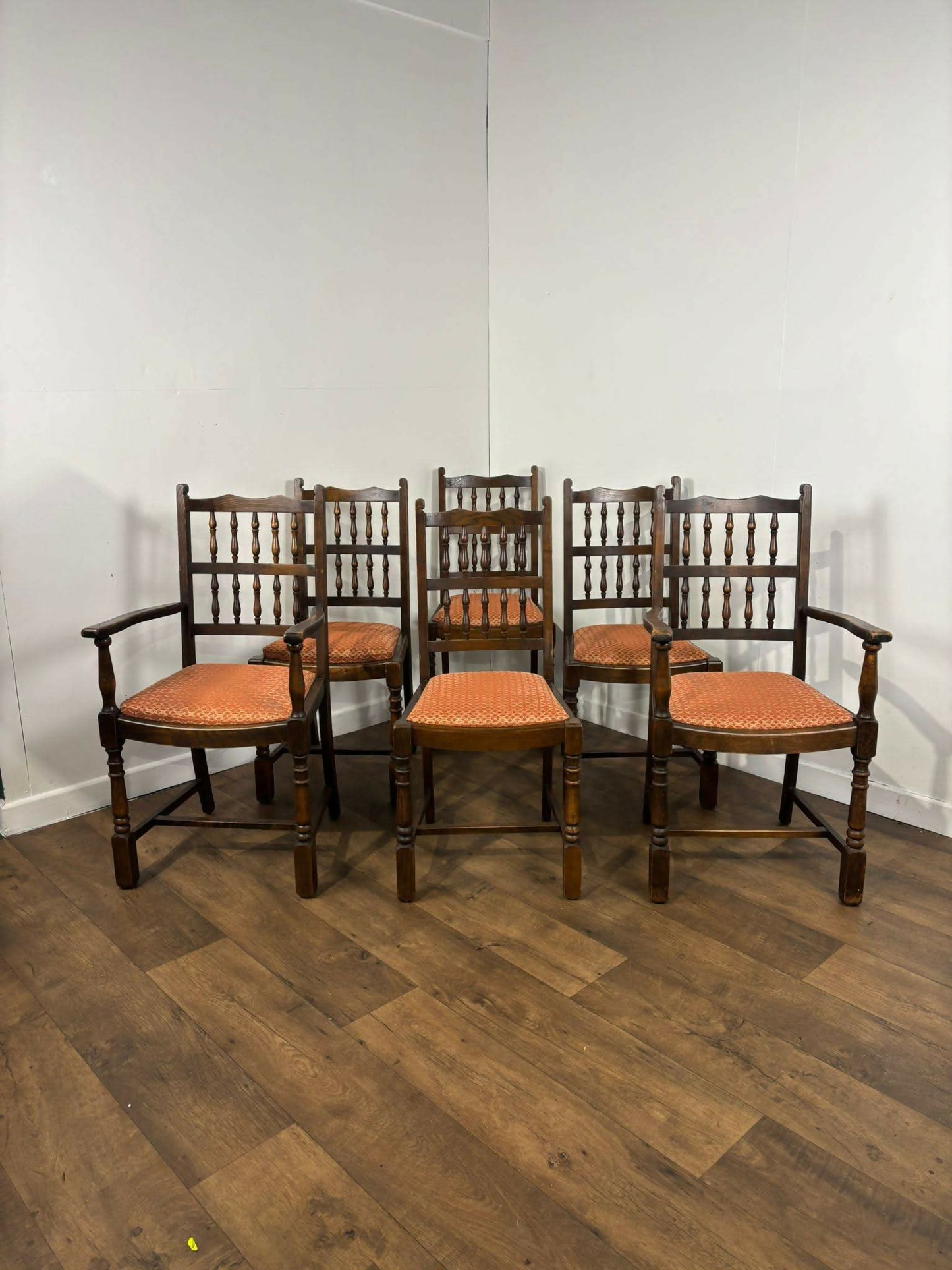 Vintage Set of Six Oak Dining Chairs (Including 2 Carvers)