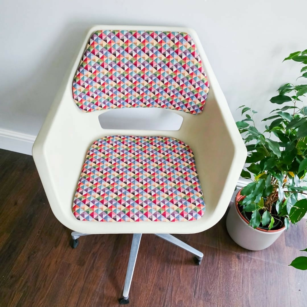 Eames Mid Century Swivel Office Chair By Eames, Vitra, Herman Miller.