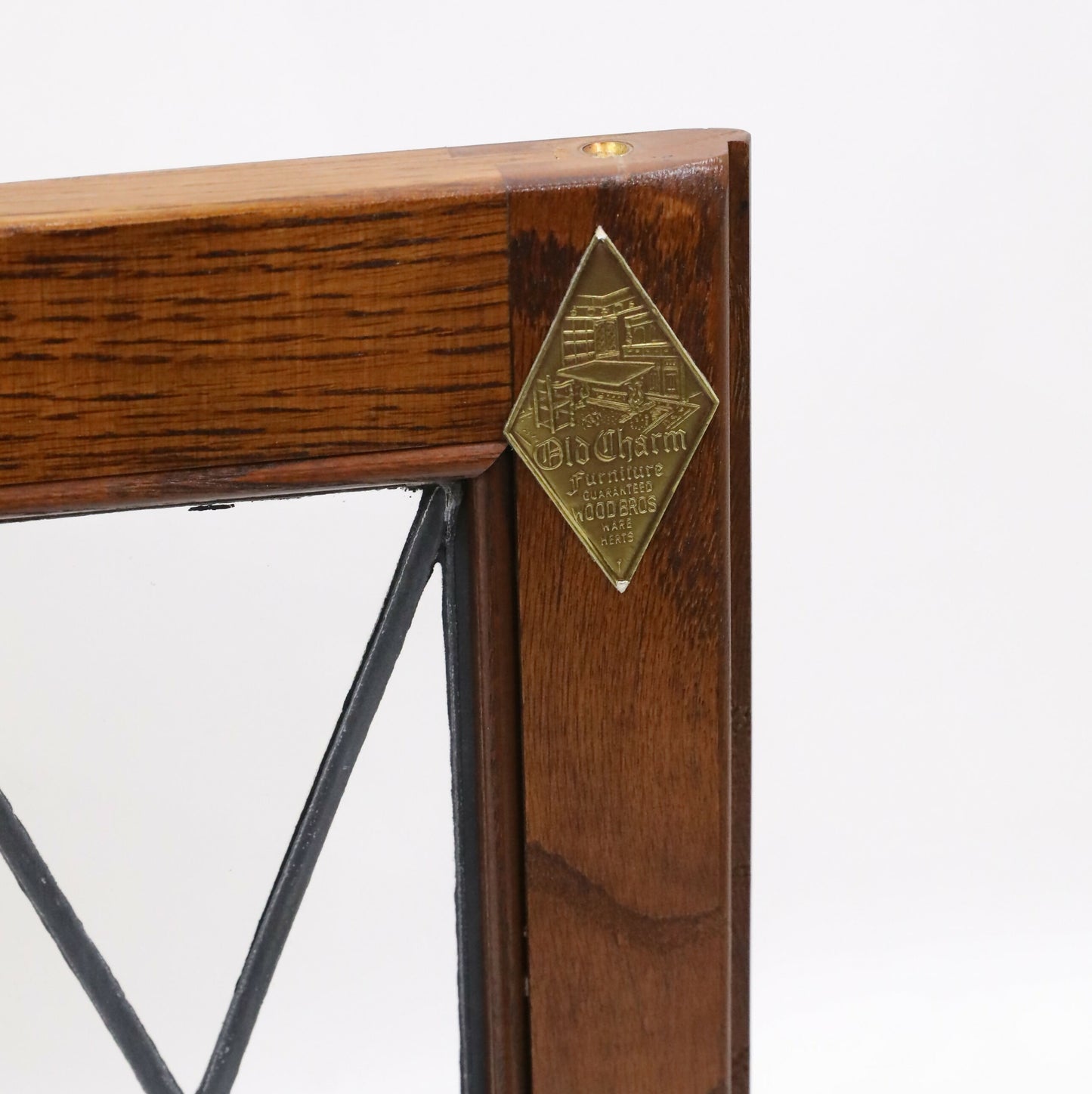 Old Charm Oak Hanging Corner Display Cabinet in Tudor Brown FREE UK Delivery. SBR9519/0309D