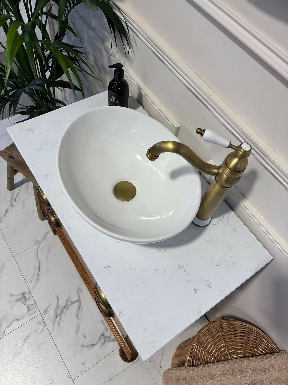 Traditional Bathroom Vintage Vanity Unit With Tap - George II