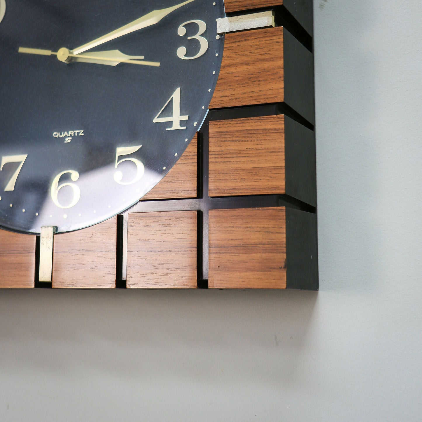 Wall Clock Mid Century Retro Waffle Style. Wood Effect Quartz Clock