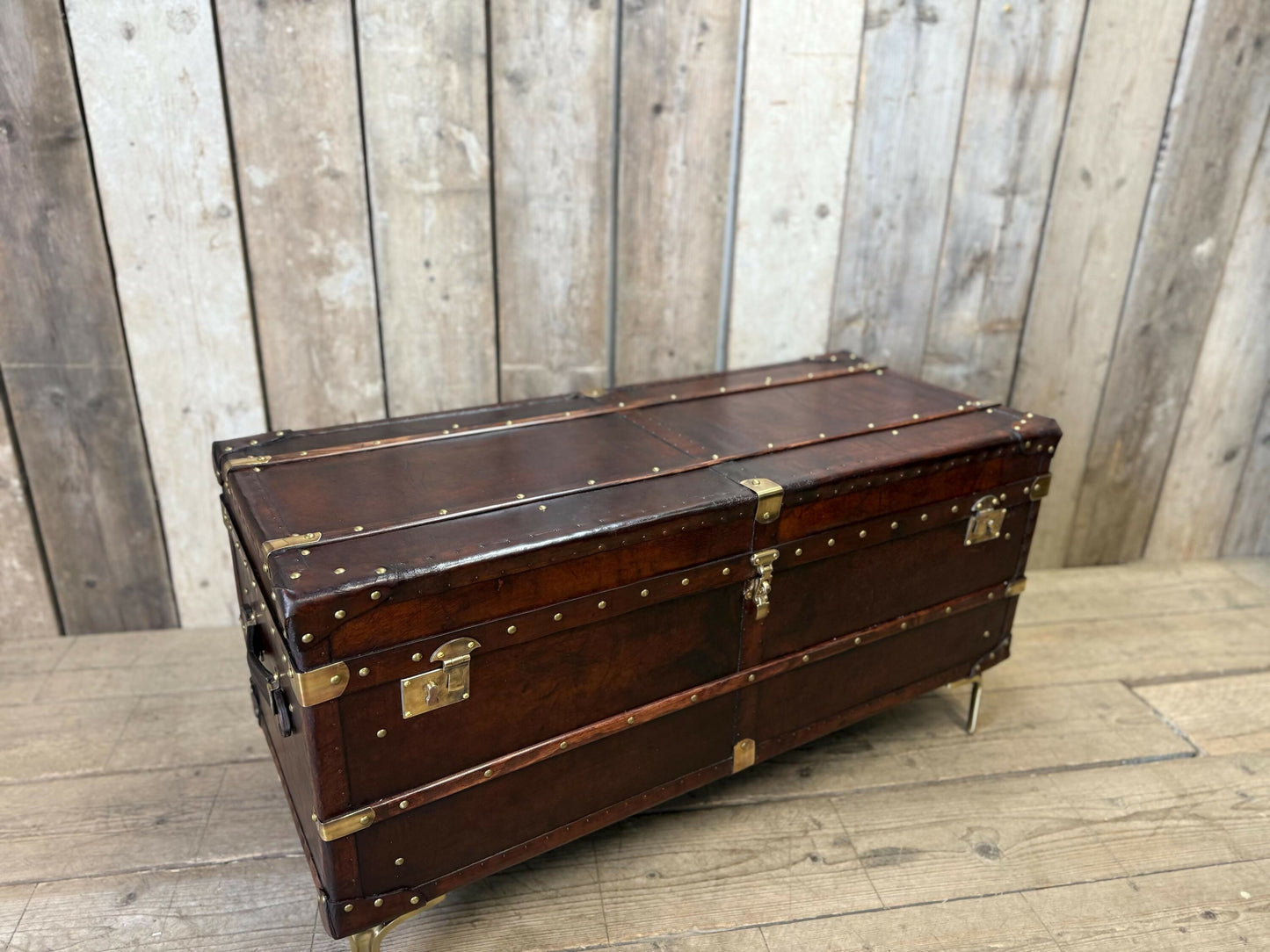 Unique luxury antique leather coffee table trunk