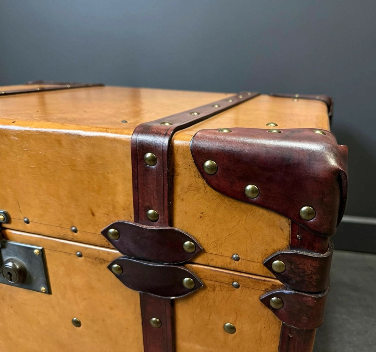 English handmade luxury leather trunk - hand dyed - steamer style