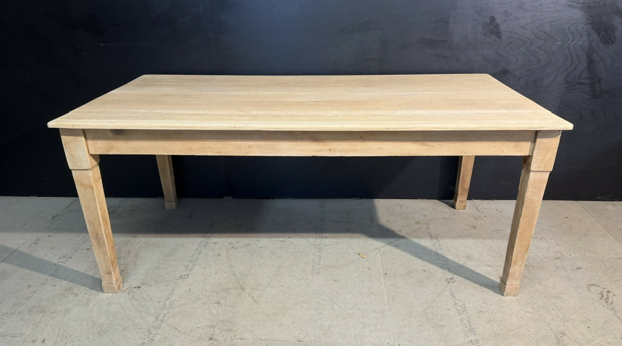 Stylish Oak Kitchen Dining Table
