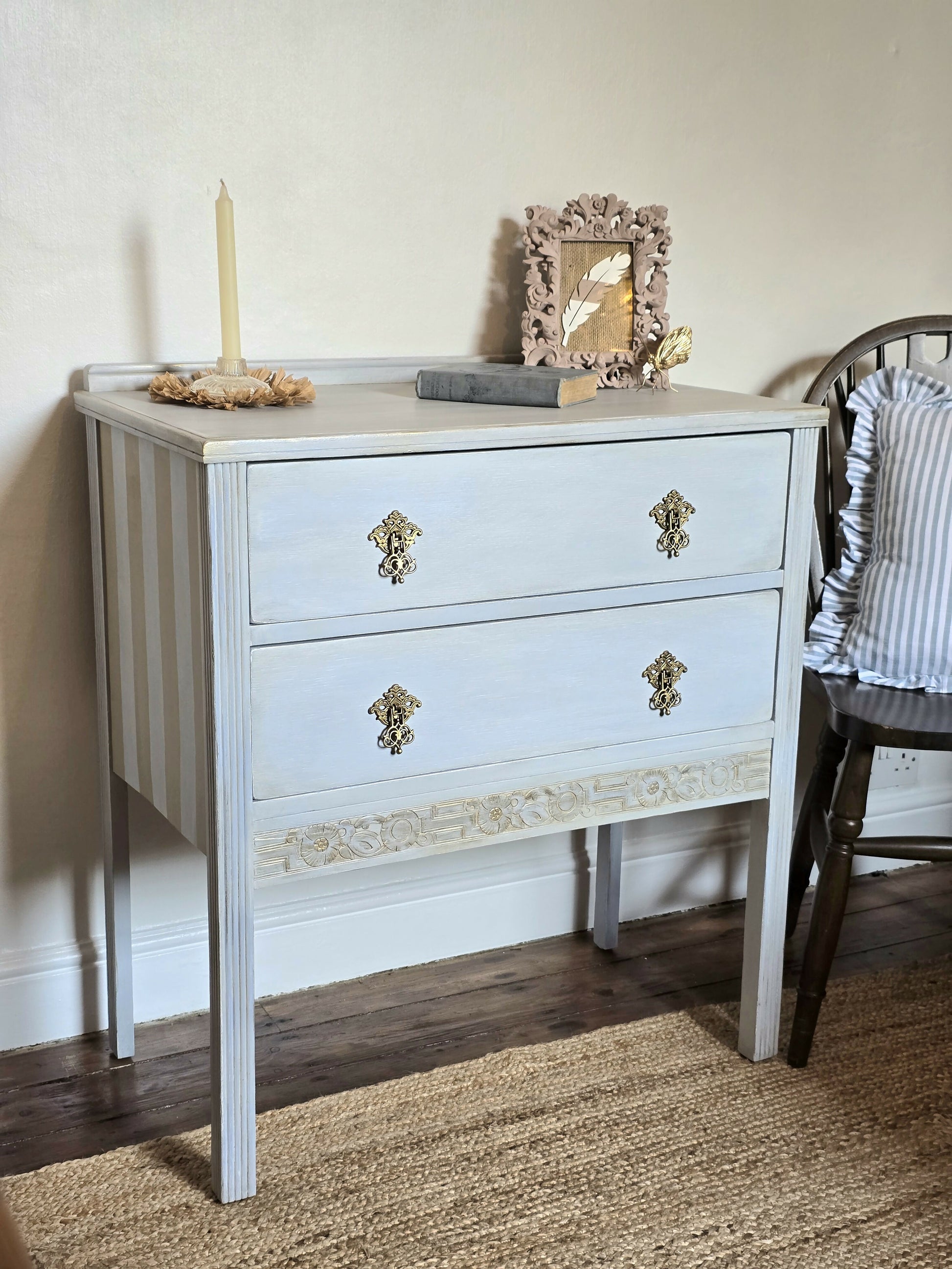 now sold* Elegant hand painted vintage blue chest of drawers Upcite now sold* Elegant hand painted vintage blue chest of drawers Upcite
