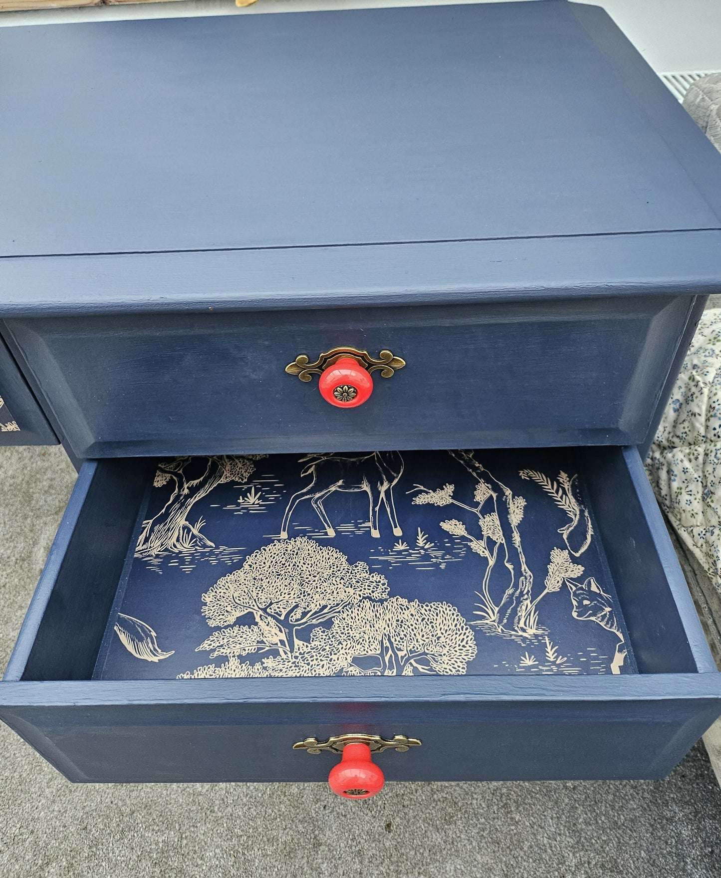 Luxe Navy Blue Hand Painted Stag Minstrel Classic Vintage Dressing Table Desk