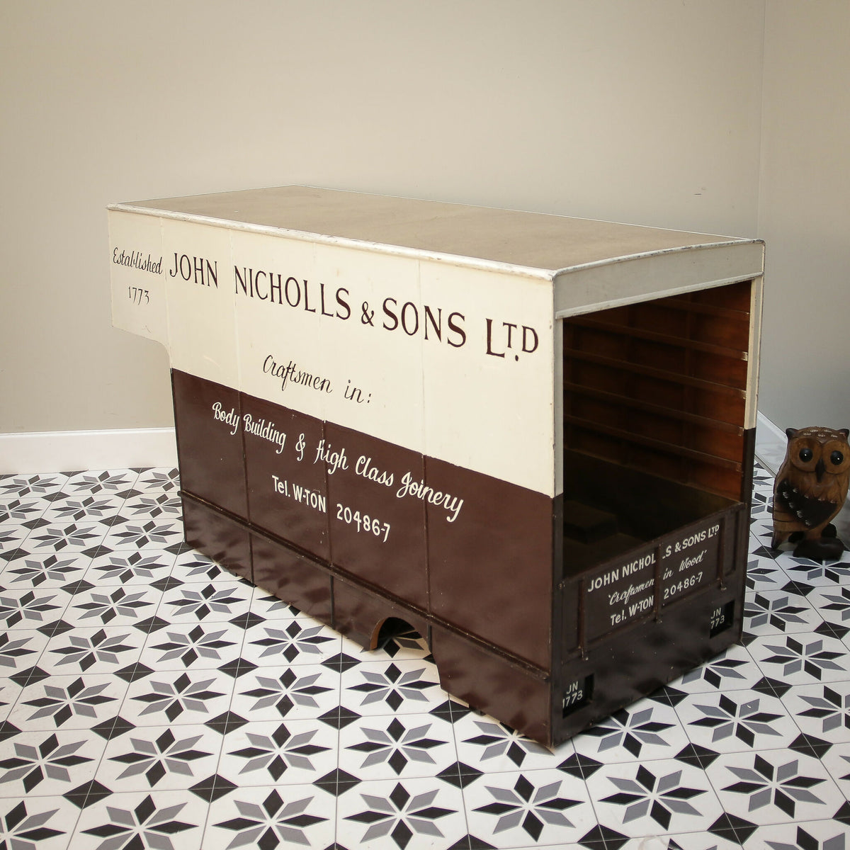 Scratch built lorry bodies in wood, Drop side, Luton and Flatbed Haulage Removals