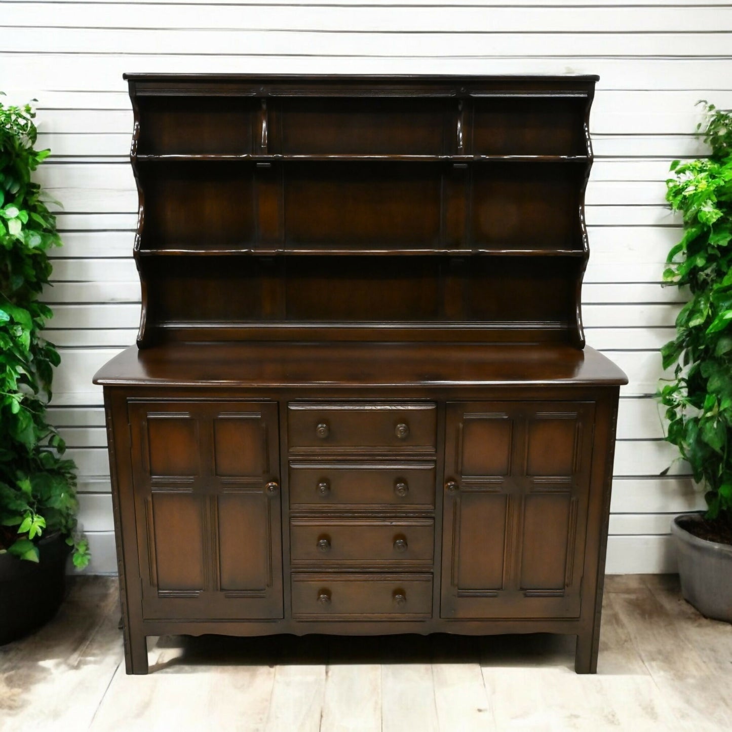 Ercol Dresser 4 Drawers 2 Cupboards and Shelved Top Dark Finish FREE UK Delivery. SBR10074/1302E