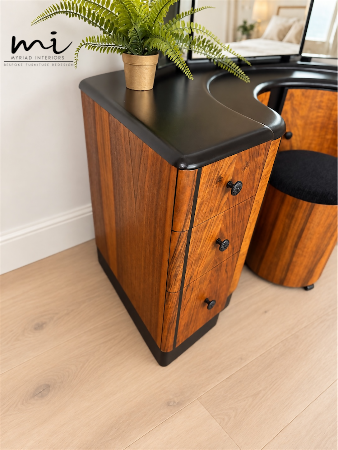 Refinished burl walnut and black Art Deco dressing table set with stool and mirror. Circa 1930 dresser, chest of drawers, art nouveau