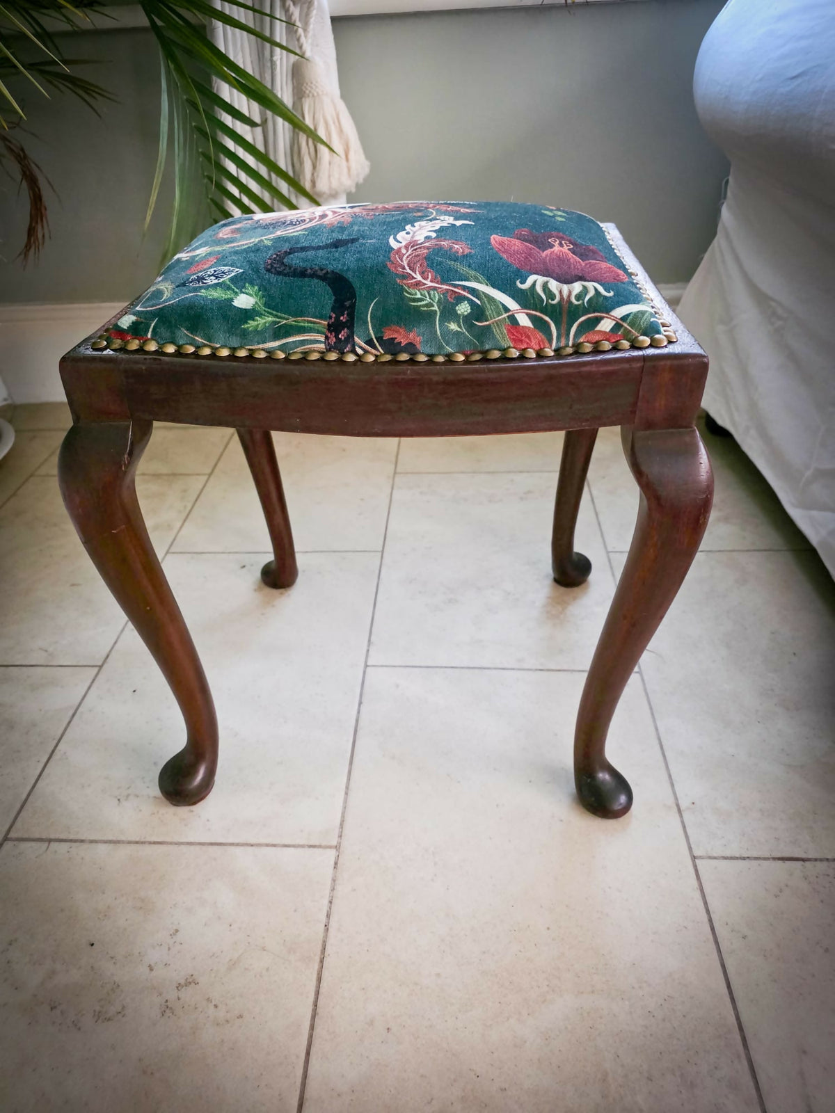 Vintage Dressing Table Stool - Footstool. Becca Who Velvet. Queen Anne legs. Mahogany Frame.