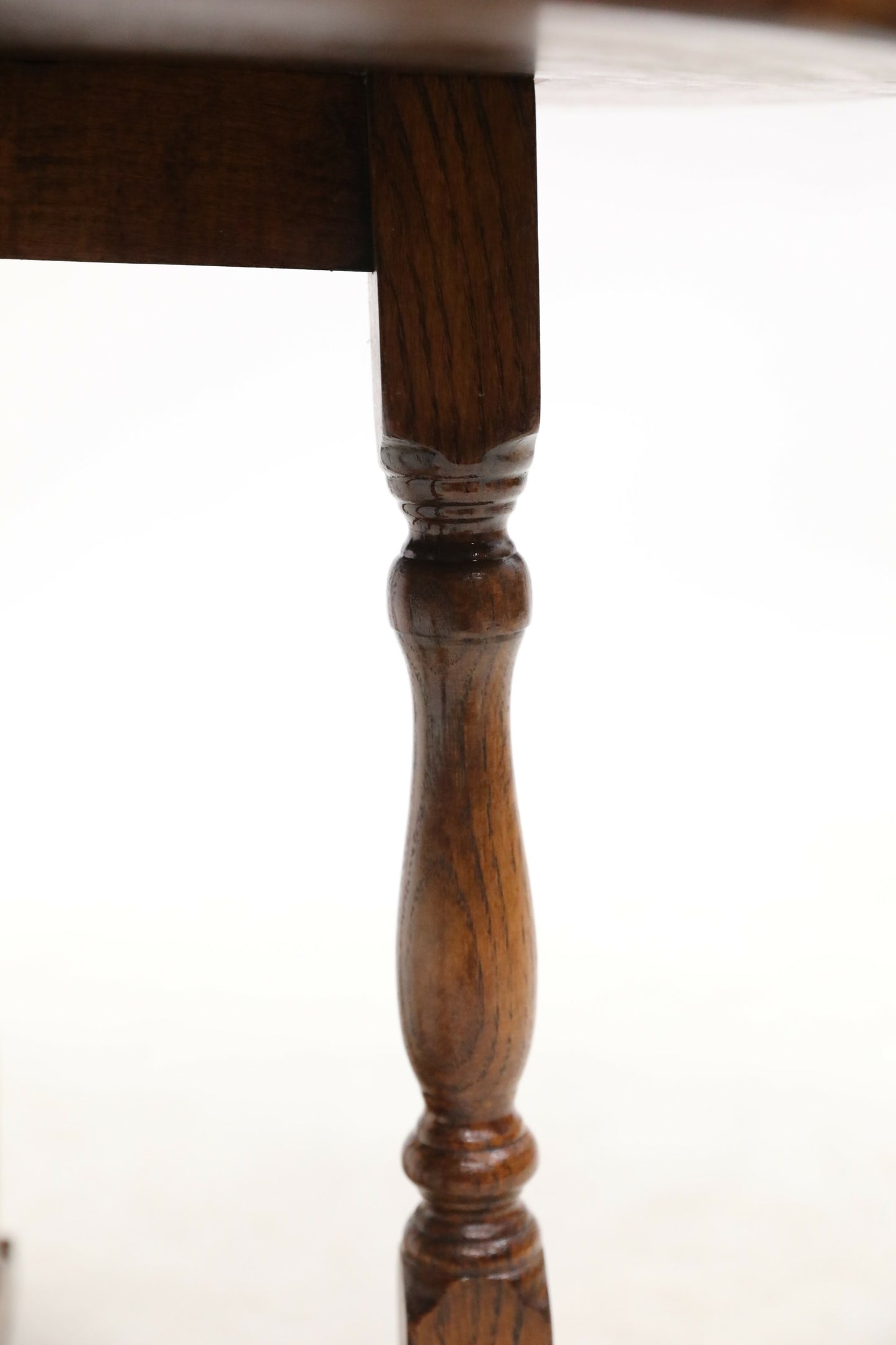 Old Charm Style Round Side Coffee Table Utility Furniture Stamp FREE Delivery. SBR8999/1504D