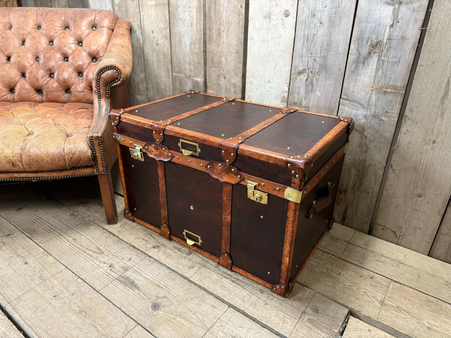 Vintage storage trunk chestnut brown leather