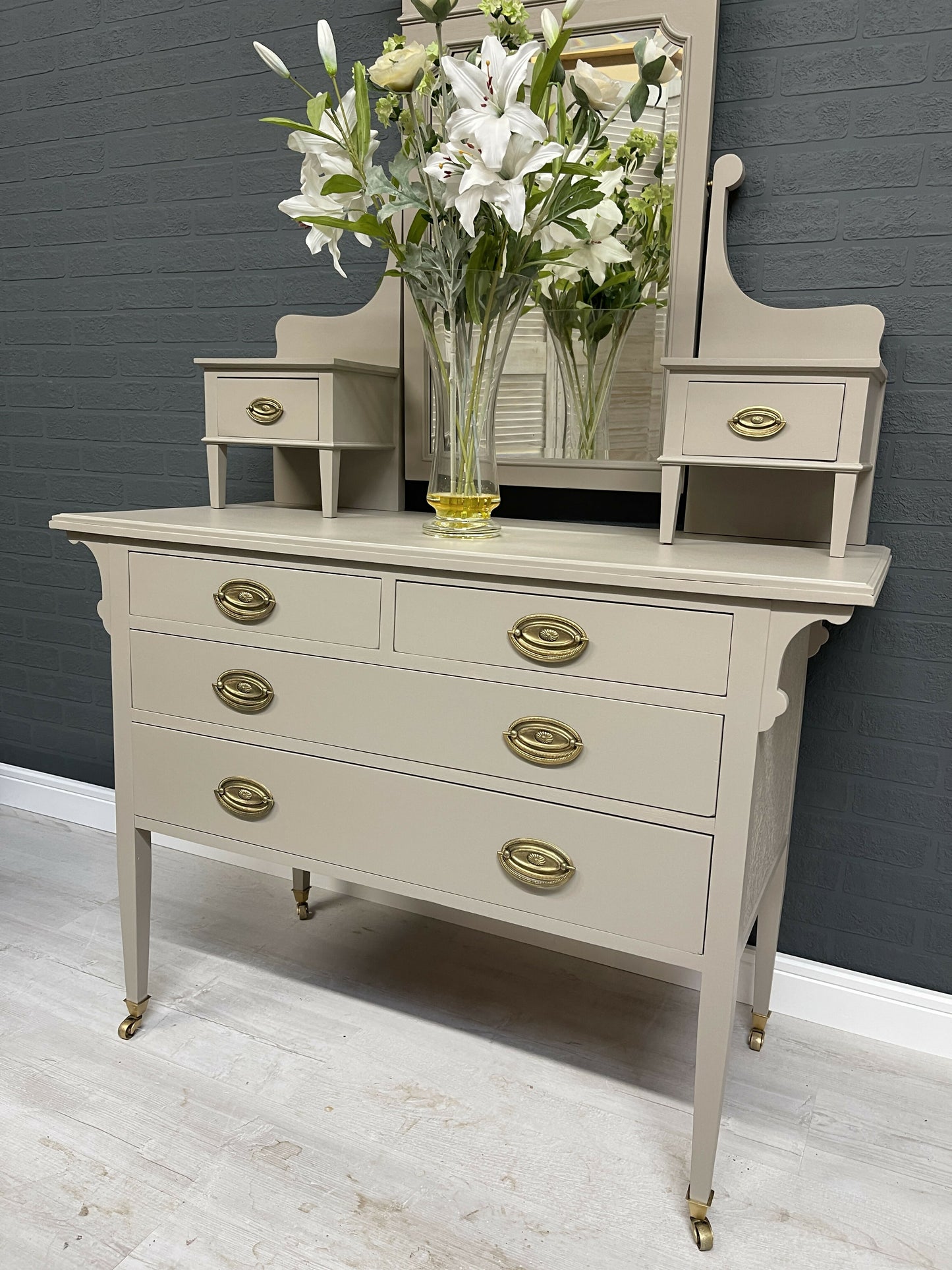Antique Vanity Chest Of Drawers / Dressing Table