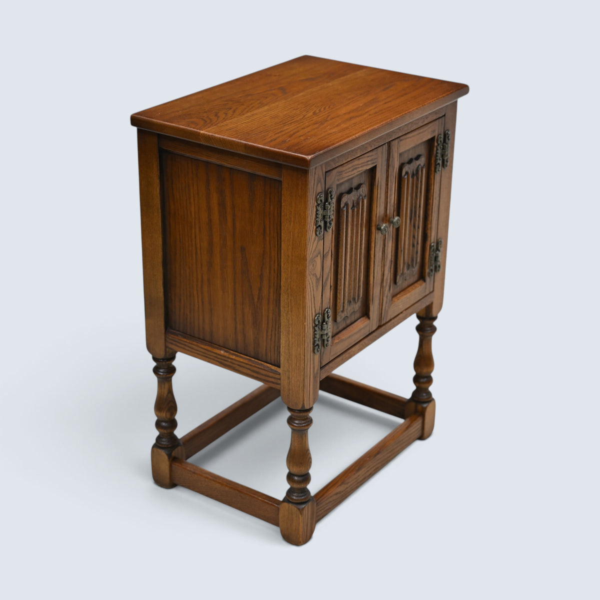 Old Charm Pedestal Cabinet/Side Table Linenfold Doors #1582 FREE UK Delivery*