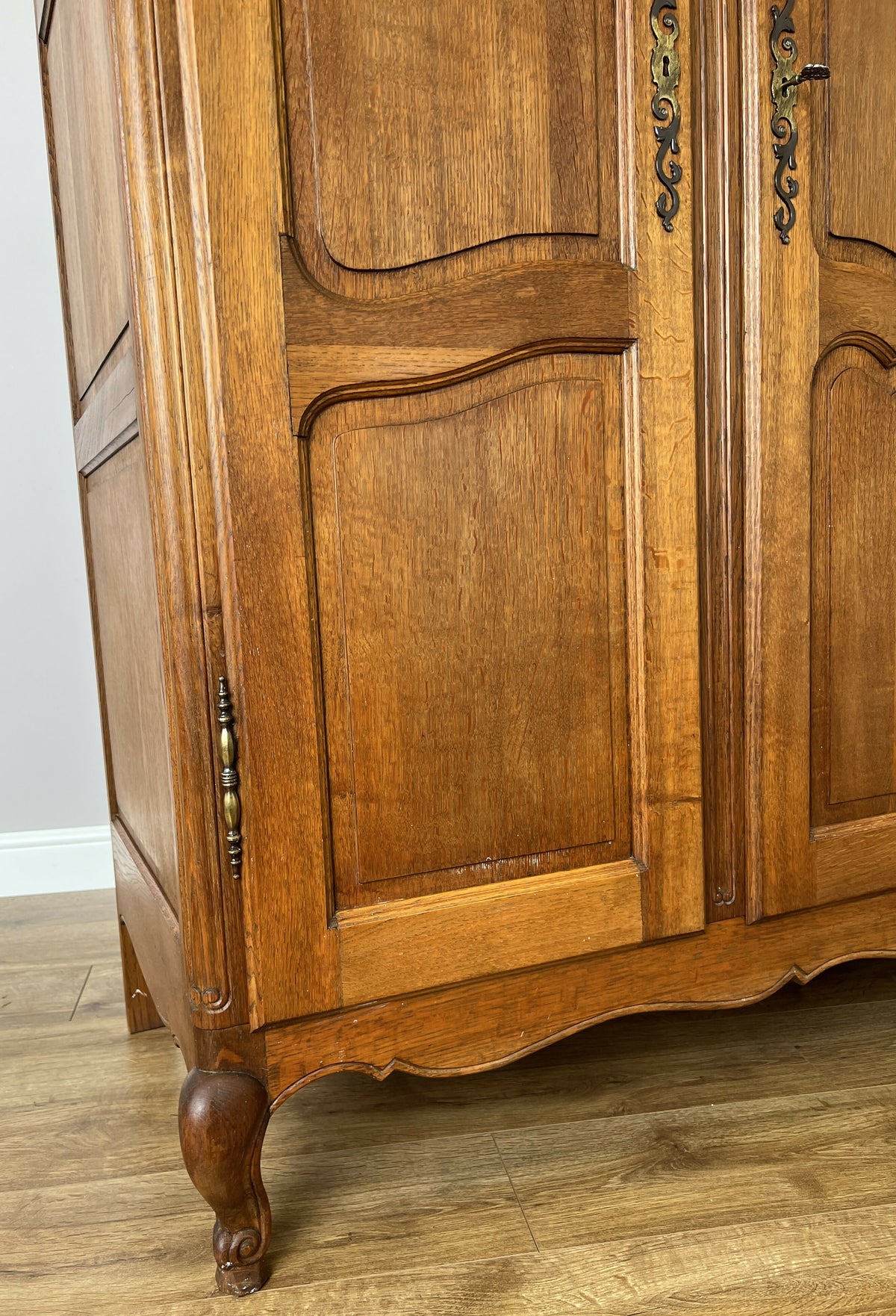 Wardrobe Vintage French Louis XVI Style Oak Three Door Carved Armoire LOT 6508