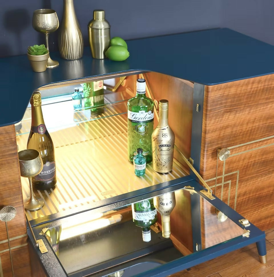 "Milan" Beautility Drinks Cabinet, Drinks sideboard, Vintage 1950's.