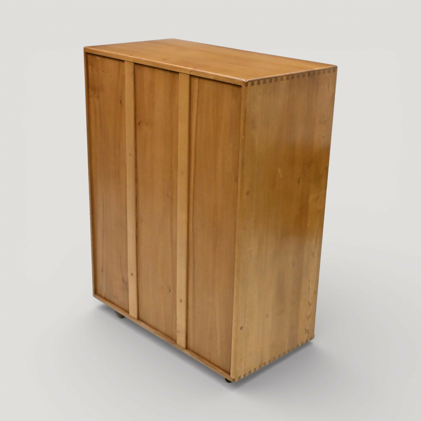 Ercol Drinks Cabinet Bureau Gin/Drinks Cabinet Light Finish FREE UK Delivery. SBR11121/3010E