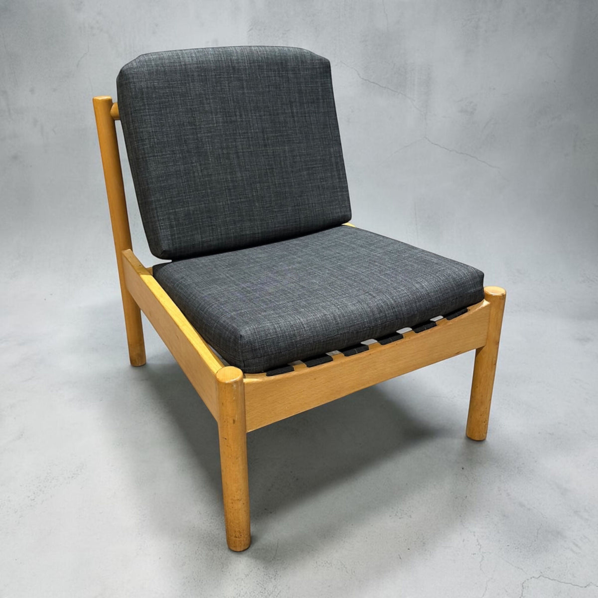 Vintage mid century Ercol Modular 747 lounge chair