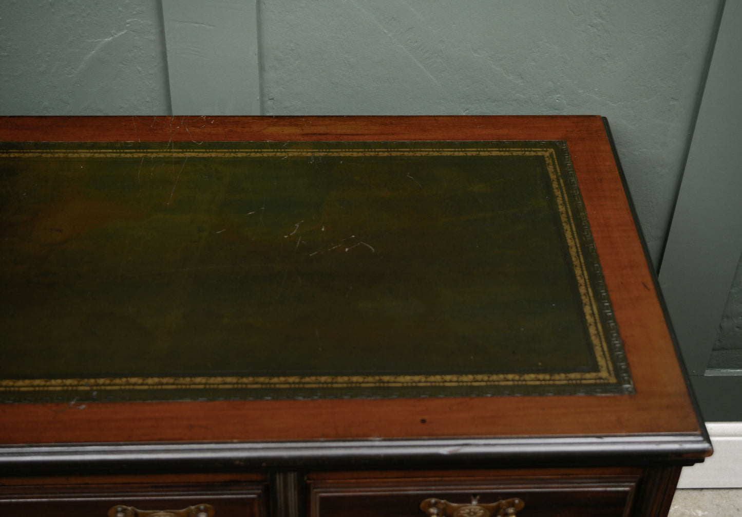 Victorian Mahogany Writing Desk - Kneehole Desk with Green Leather