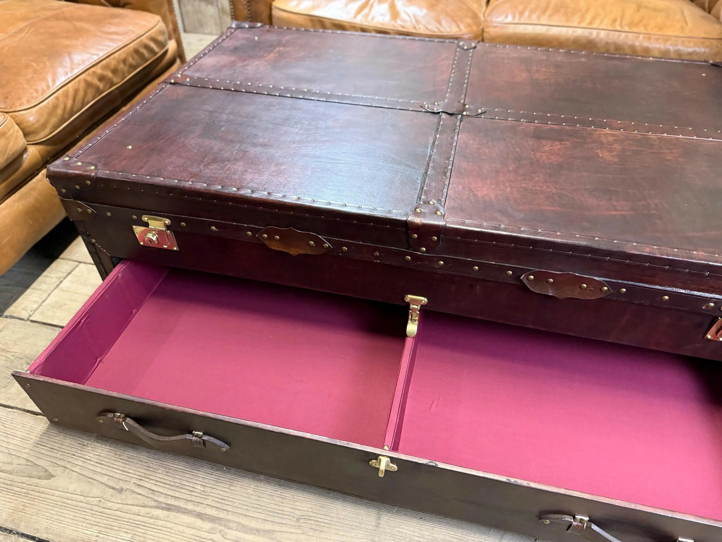 XXL Chestnut Brown Saddle Leather Reception Storage Trunk