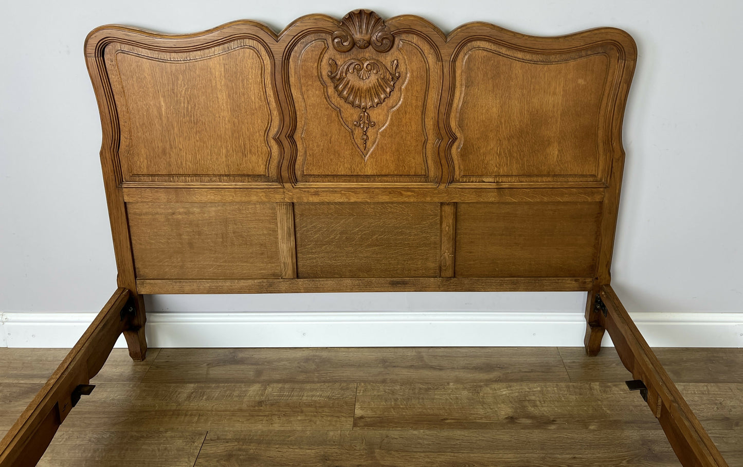 Bed Vintage French Louis XVI Oak Double Bed Frame Carved Headboard LOT 6379