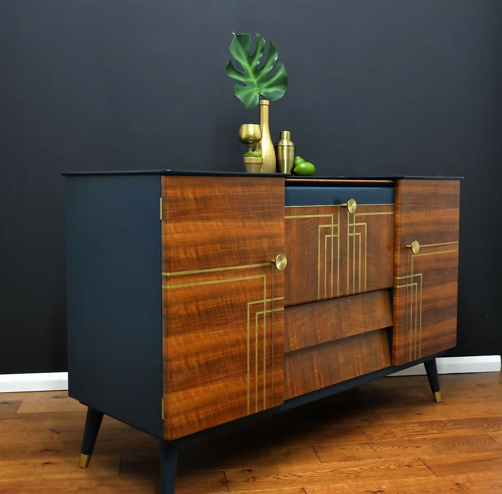 "Milan" Beautility Drinks Cabinet, Drinks sideboard, Vintage 1950's.