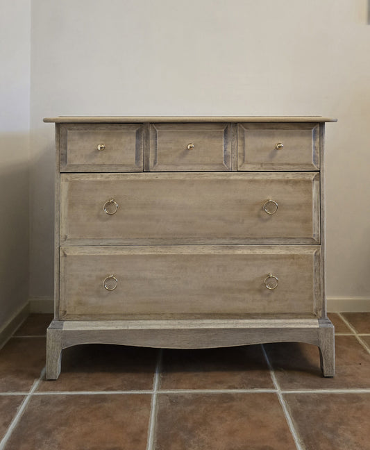 Stag Minstrel chest of drawers