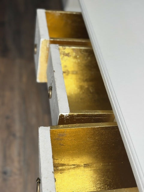Beautiful vintage- Queen Anne style Console Table