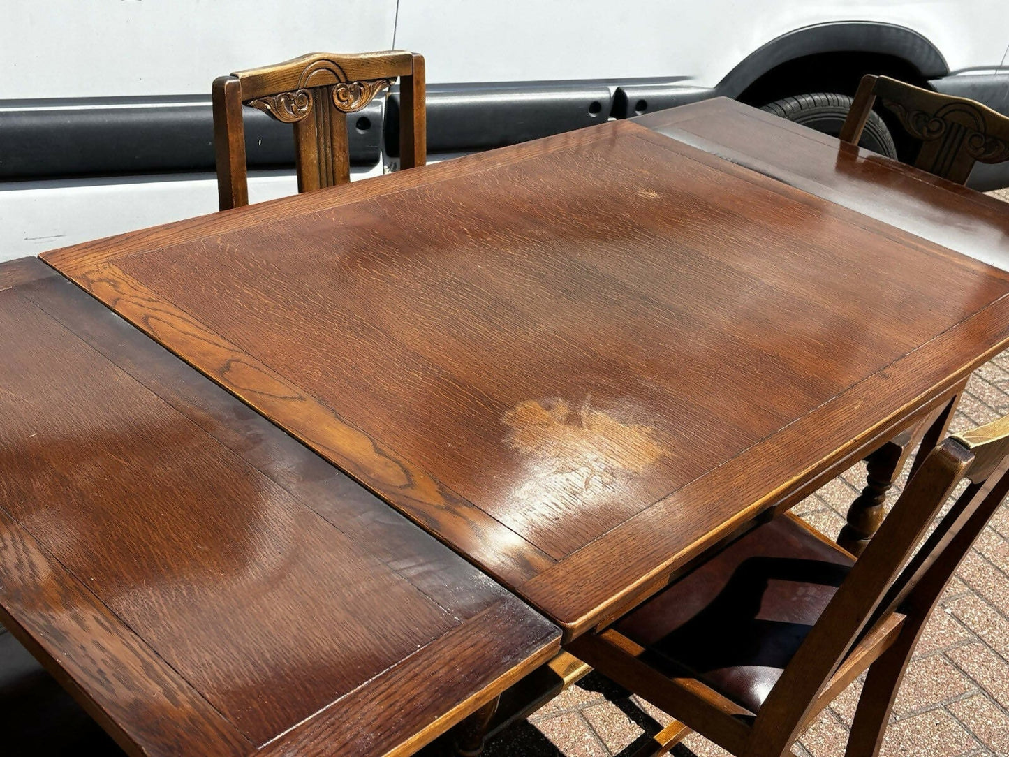 Extending Vintage Draw Leaf Table & 4 Chairs