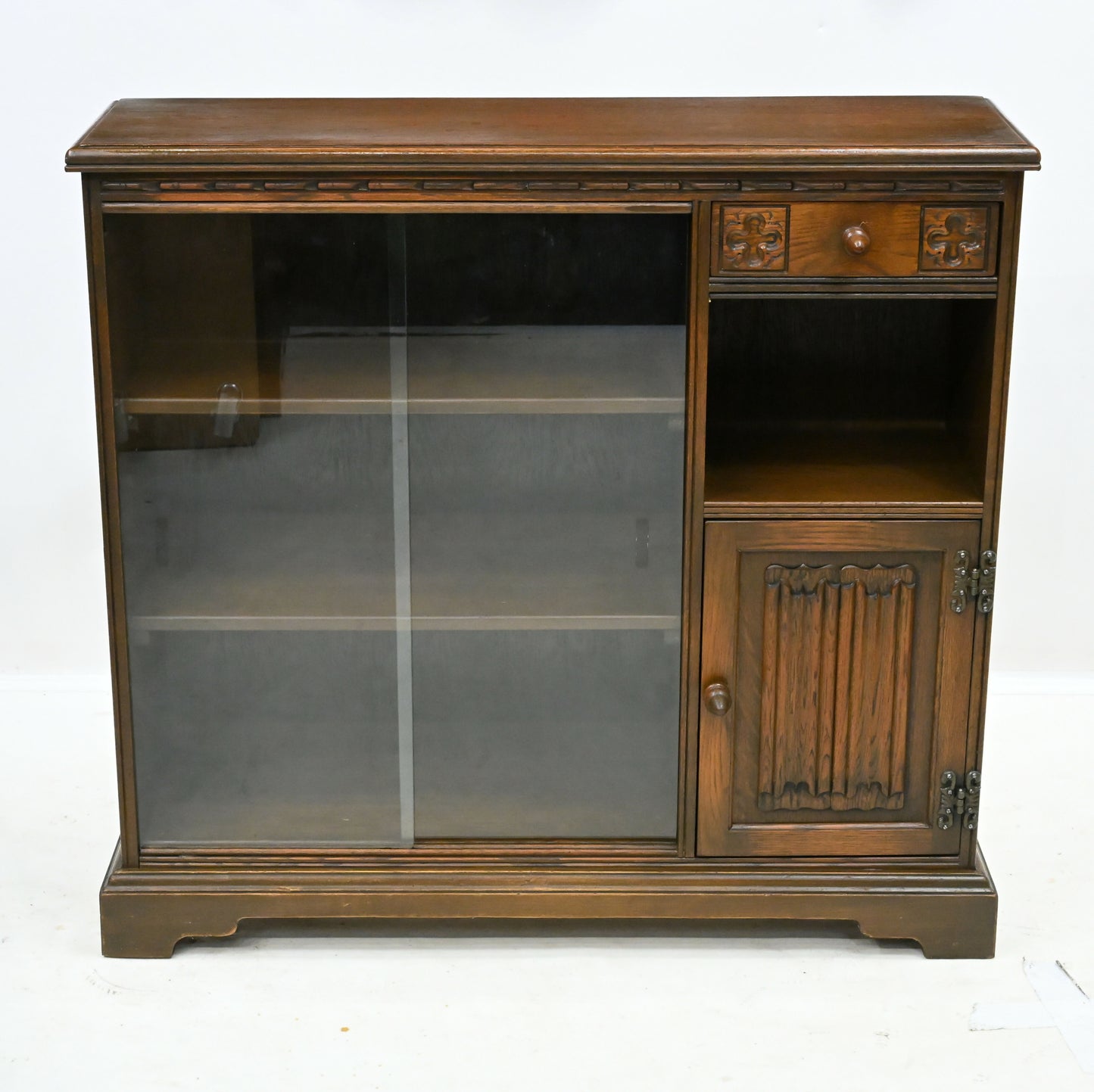 Old Charm Small Bookcase Drawer Cupboard Tudor Brown Model 1433 FREE UK Delivery. SBR10925/0909E