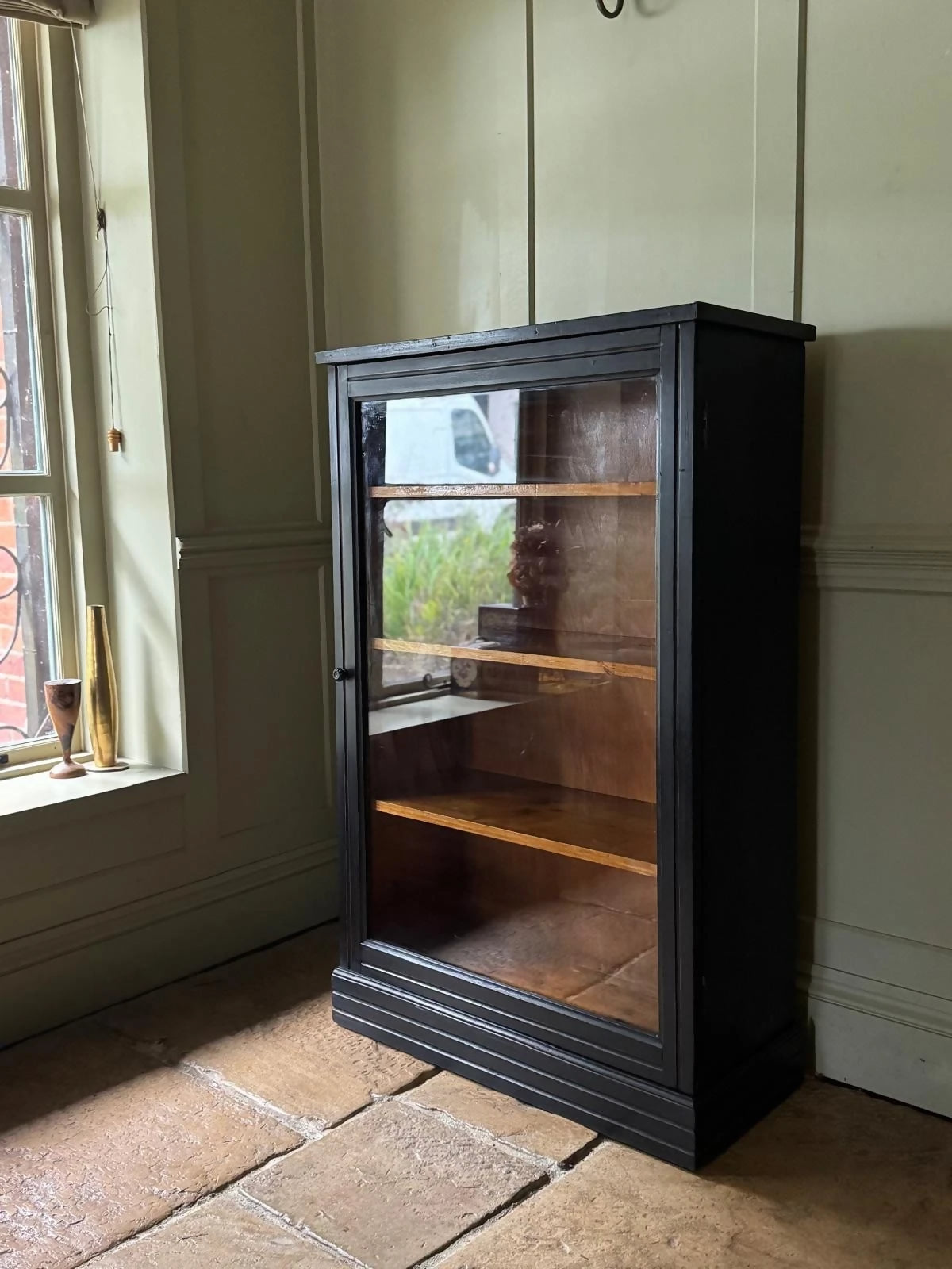 Vintage Black Painted Glazed Display China Cabinet Bathroom Cabinet