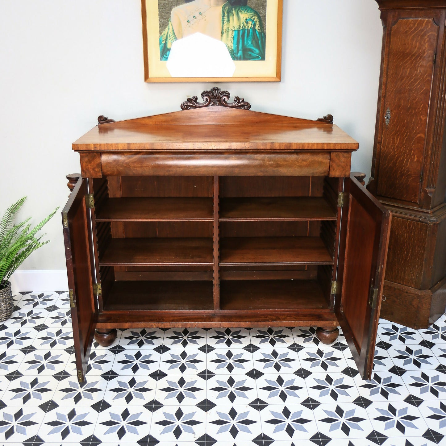 Antique Mahogany Chiffonier Sideboard Victorian with Fitted Interior.