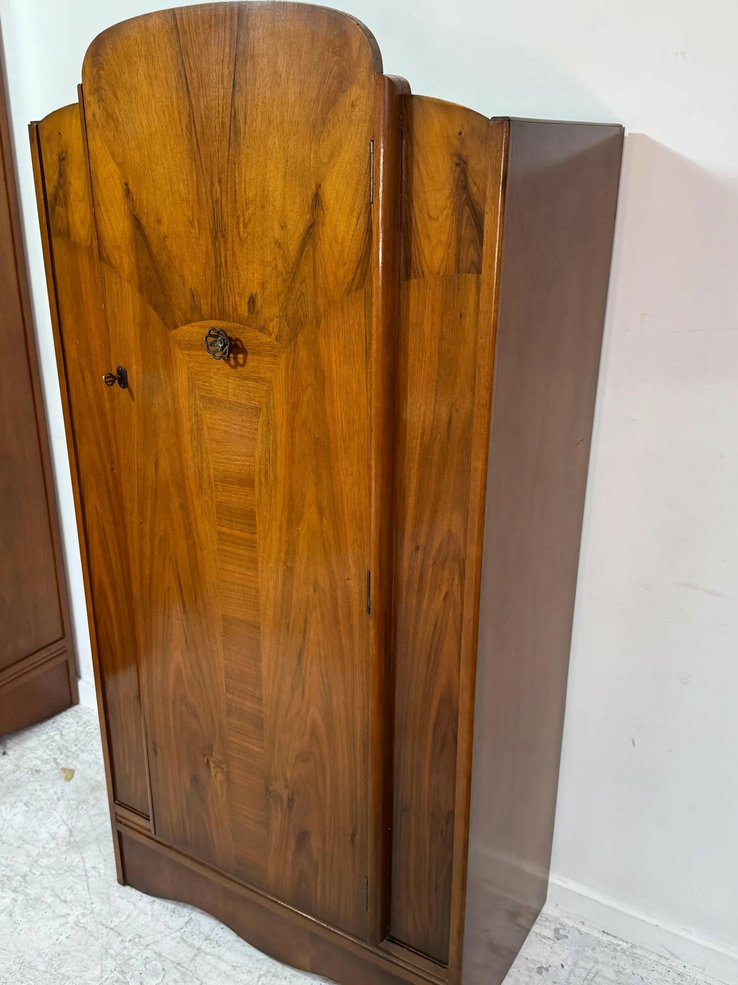 Mid century retro vintage gentlemen’s wardrobe small set