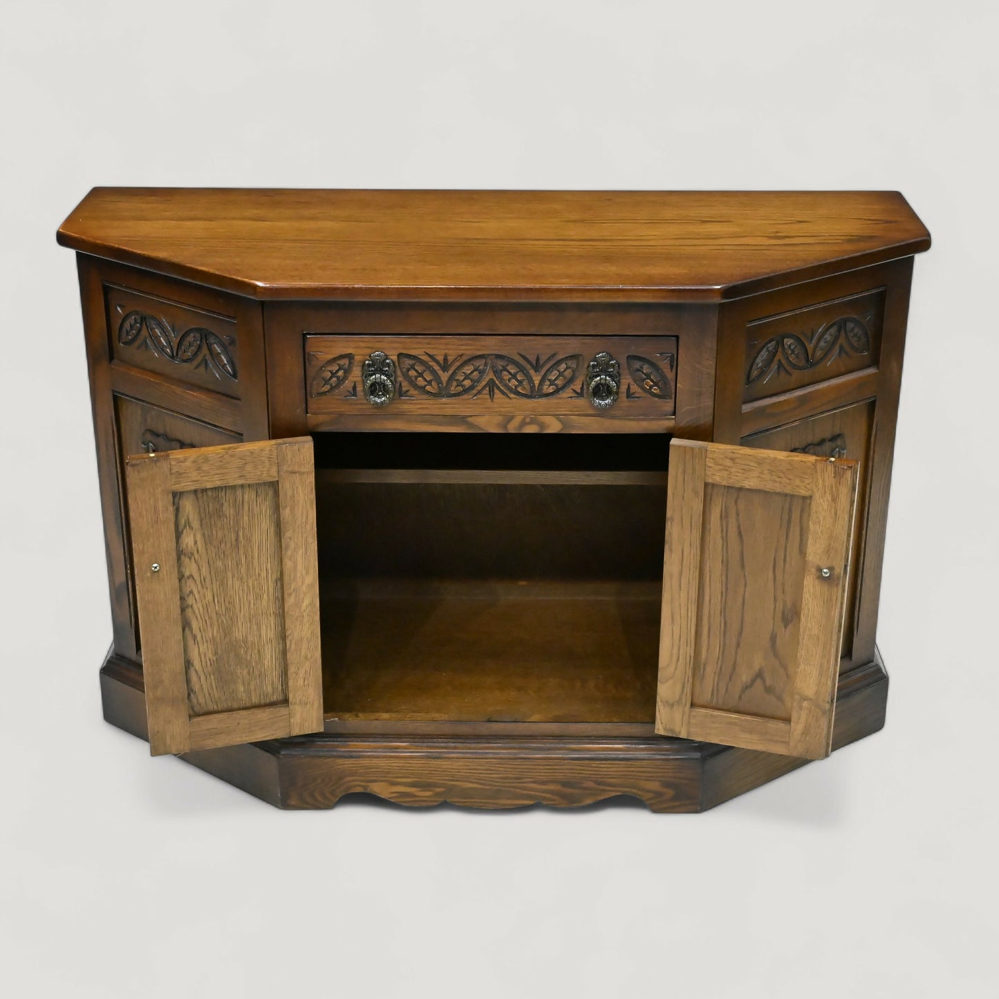 Old Charm Canted Cupboard/Sideboard Light Oak Finish #2198 FREE UK Delivery*. SBR10894/0309E